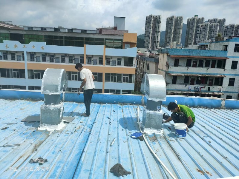 尉氏钢结构屋面涂料维修方法